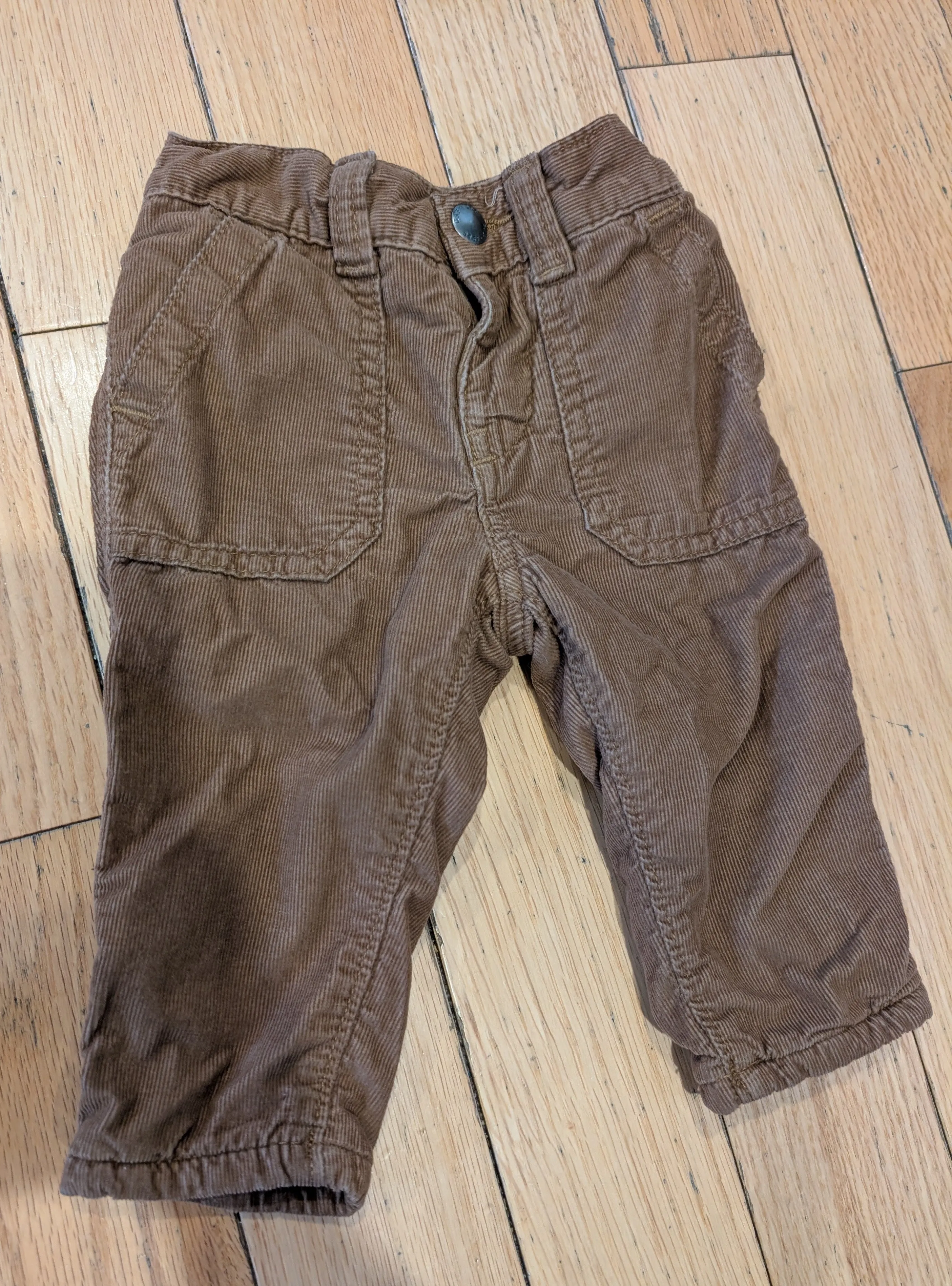 Boys 6-12 months pant bundle (B3) - brands: Carter's, Joe Fresh, Gap   Zara, Kids 12 Month (9-12M)
