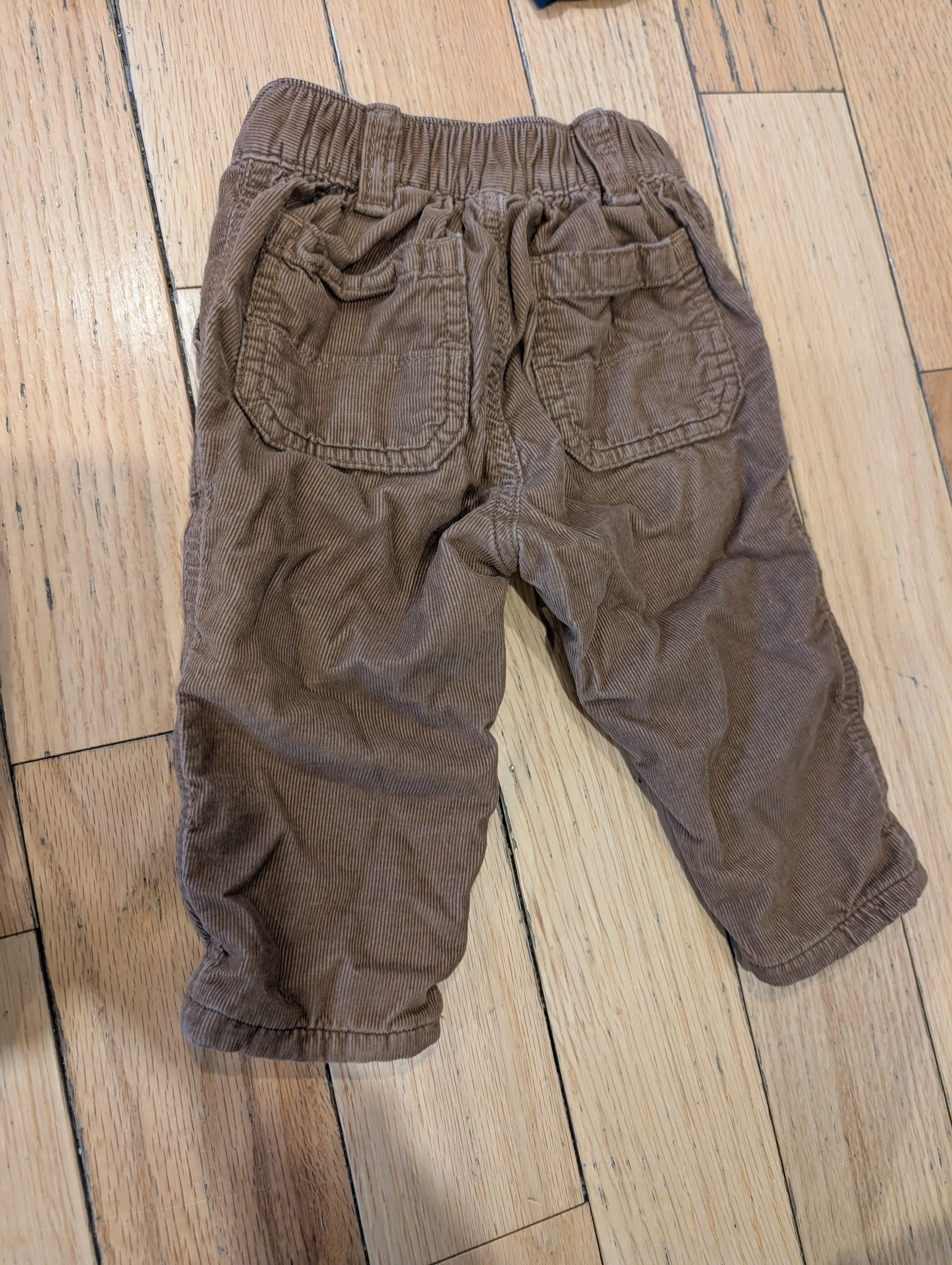 Boys 6-12 months pant bundle (B3) - brands: Carter's, Joe Fresh, Gap   Zara, Kids 12 Month (9-12M)