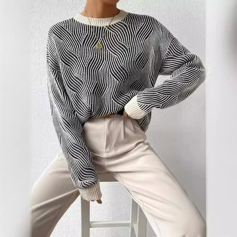 Elif™ | Monochrome Wellen Strickpullover