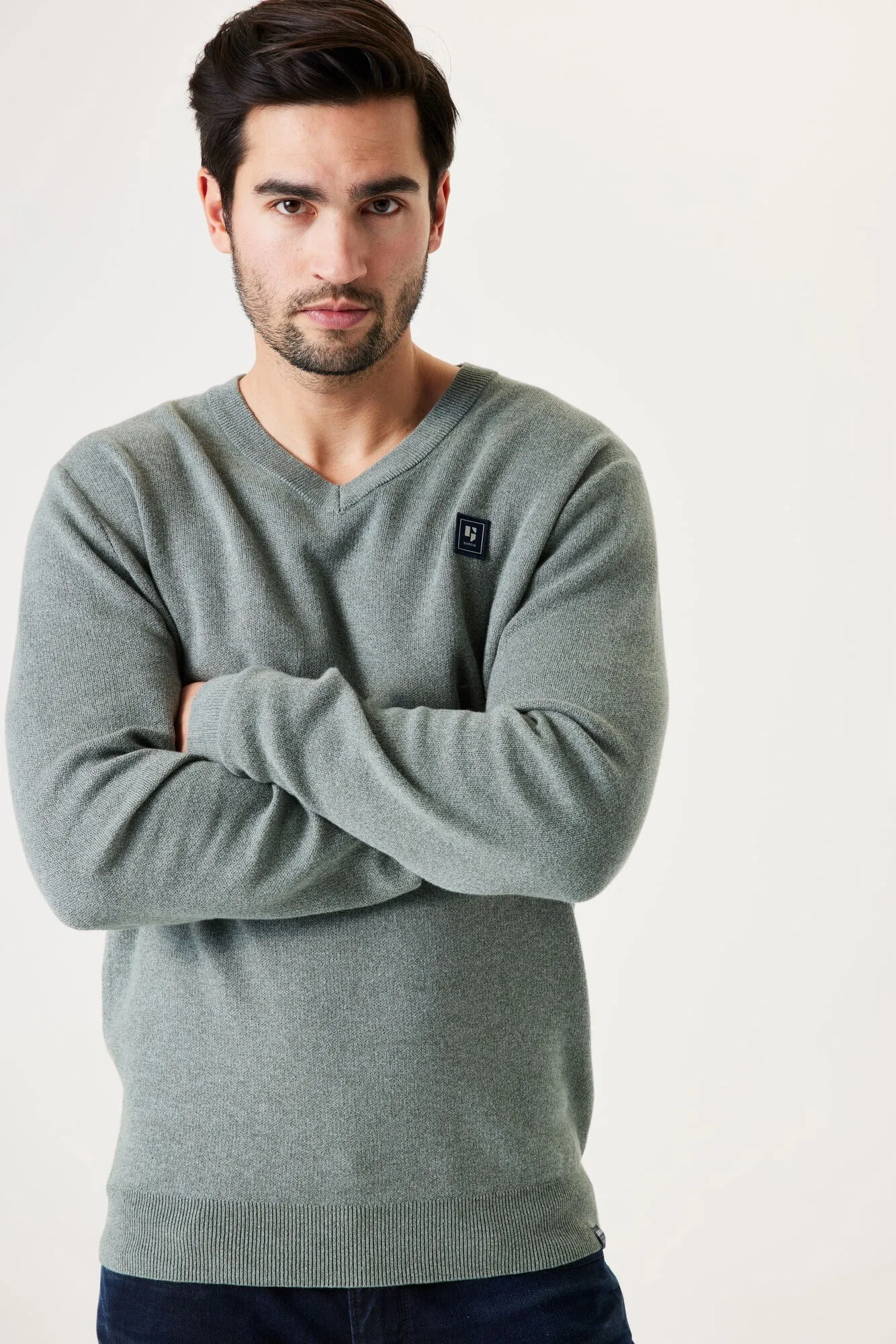 Garcia Solid V-Neck Pullover
